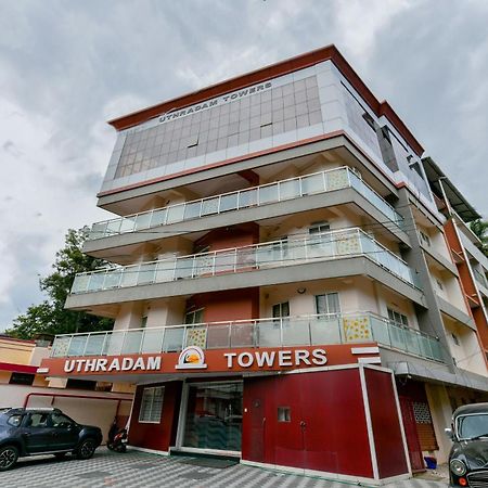Oyo Flagship Uthradam Towers Hotel Thiruvananthapuram Ngoại thất bức ảnh